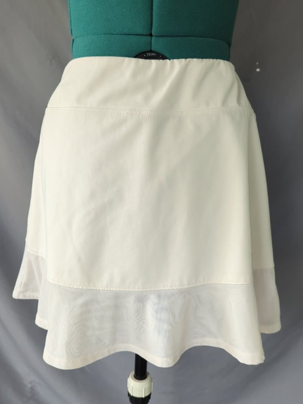 Tommy Bahama Everyday Active White Tennis Golf Pickleball Skort Medium